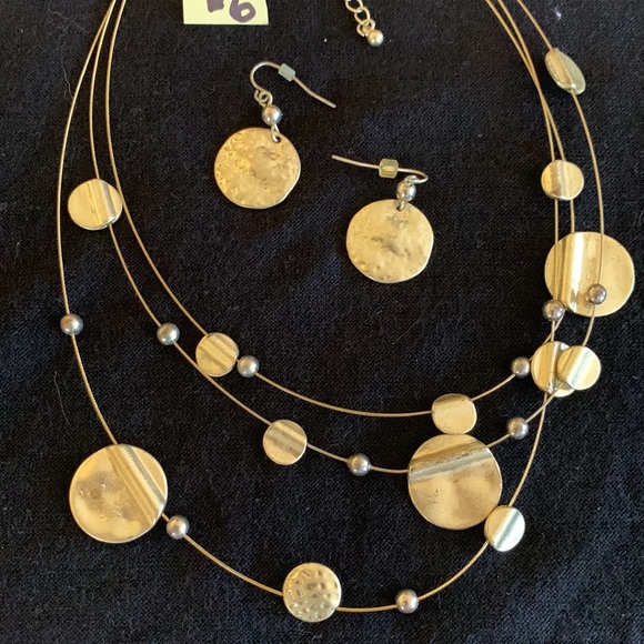 Unique gold color hammered necklace, earring set. Make me an offer. - Picture 2 of 7